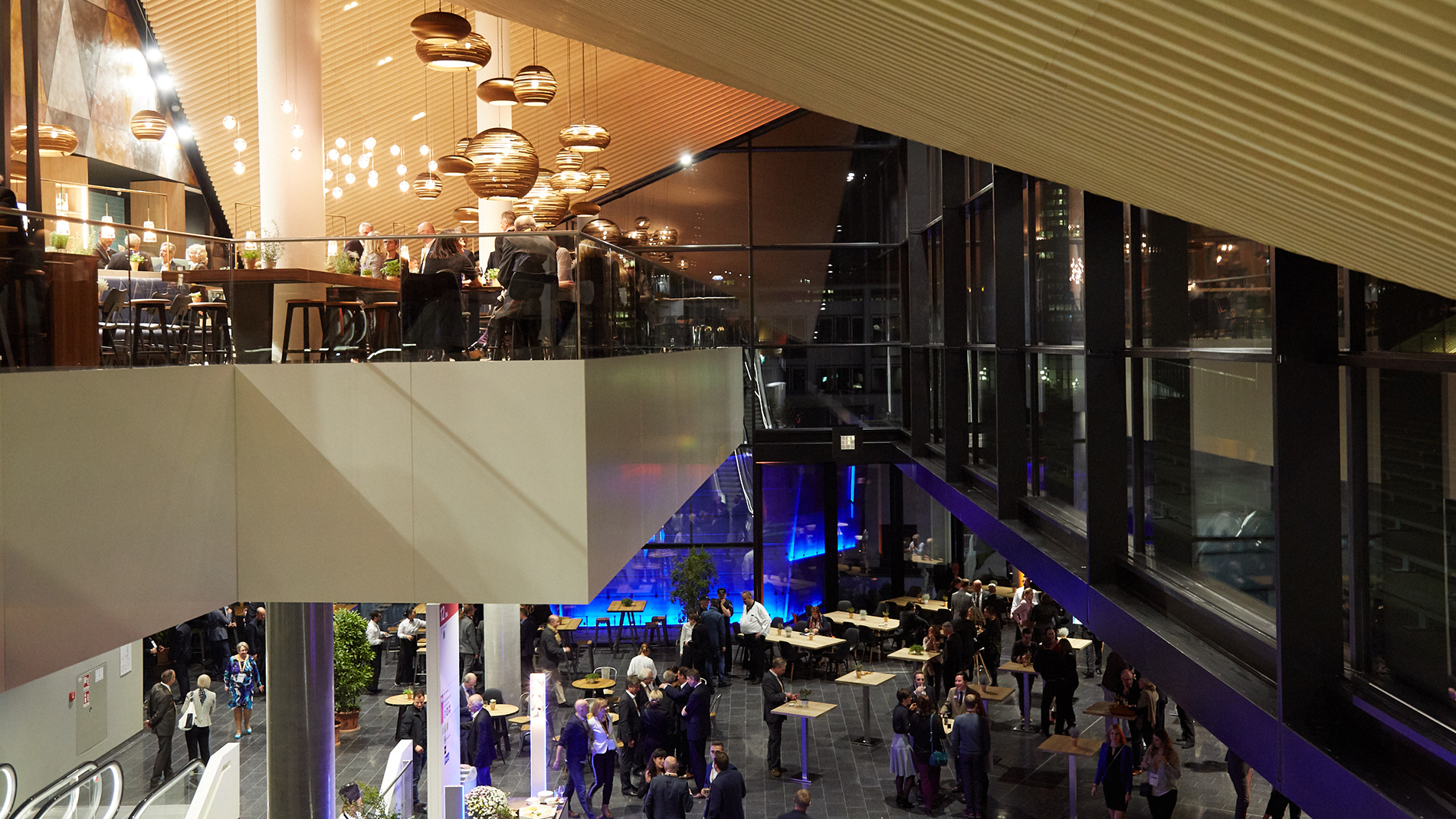 Halle 12, Restaurant und Foyer (Quelle: Messe Frankfurt)