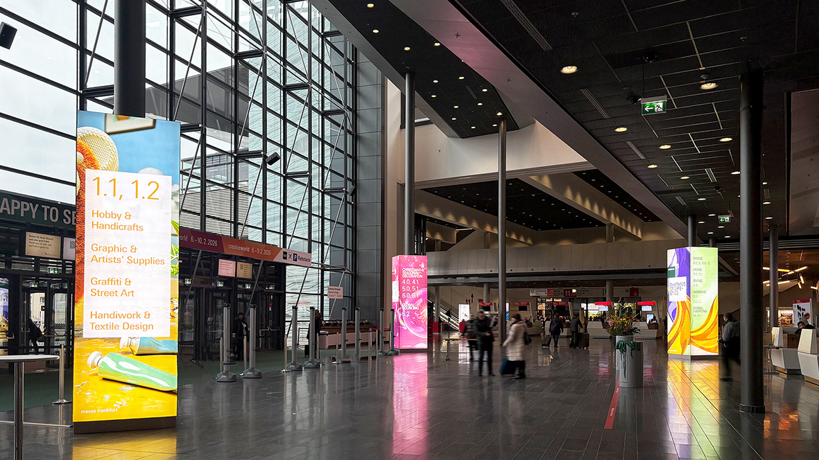 Column covering illuminated