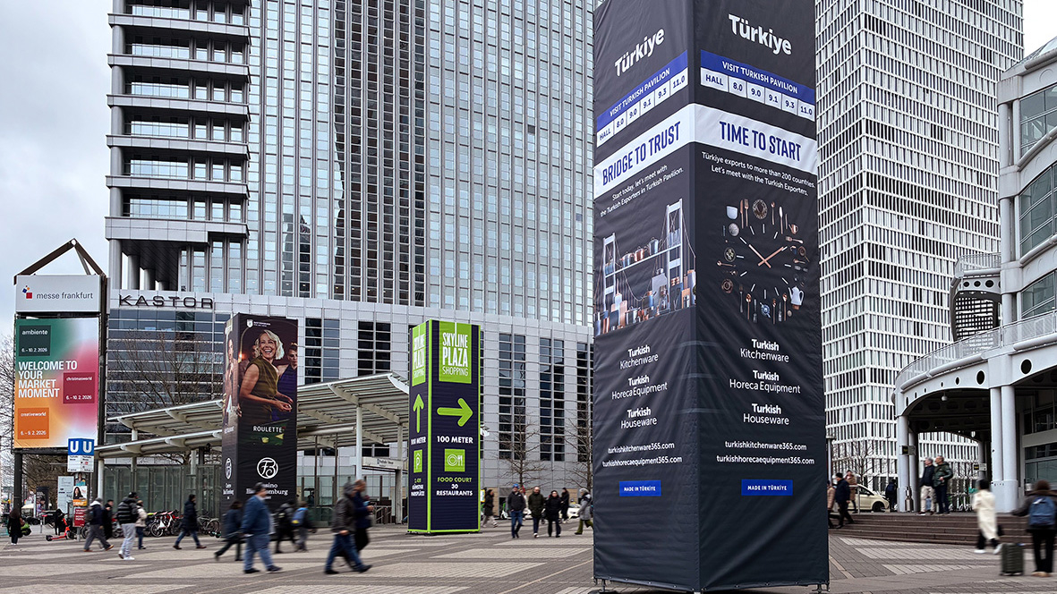 Advertising tower 8 m