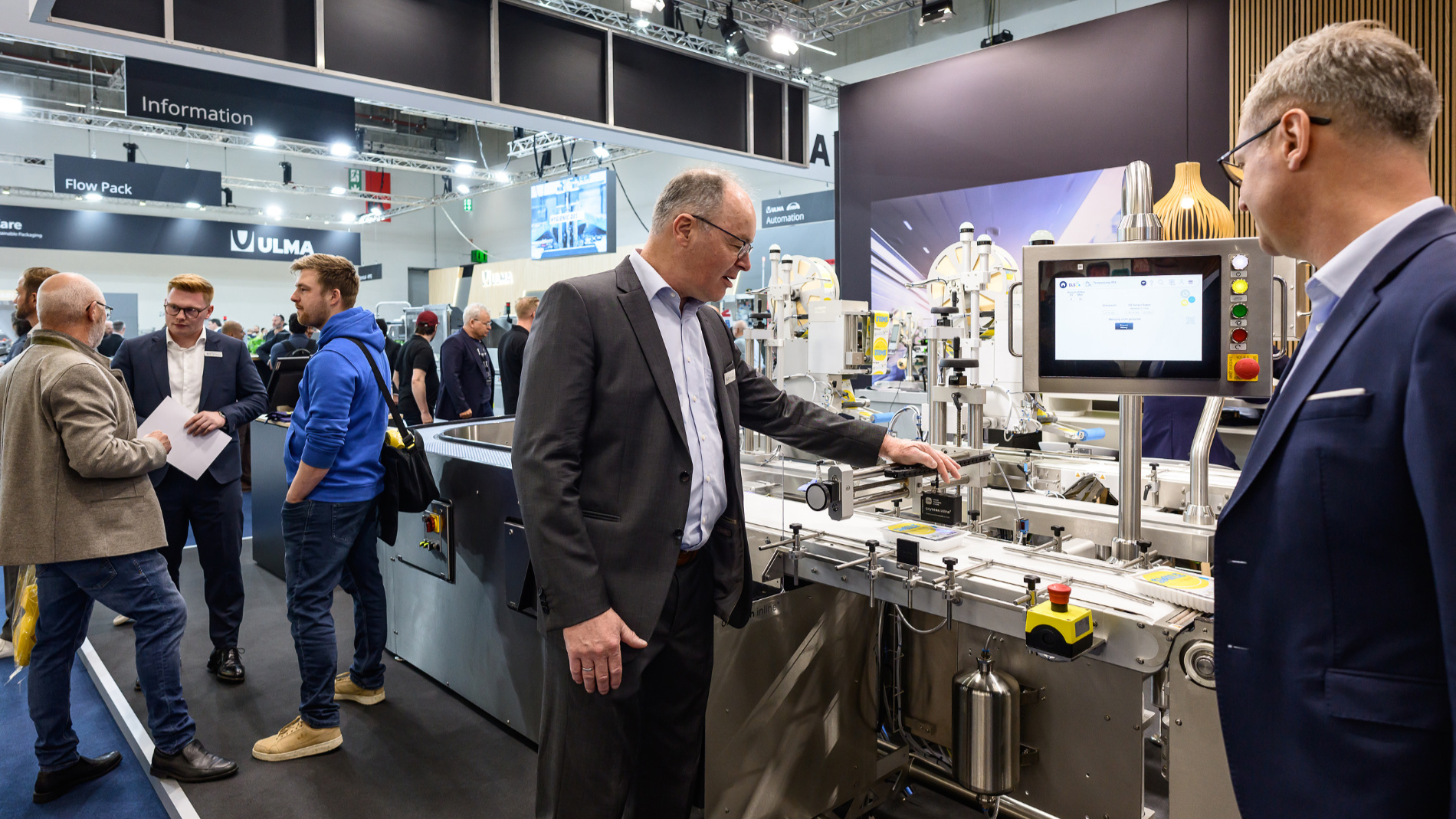 Exhibitors and visitor at IFFA